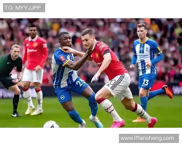 虎扑足球热议曼联新赛季表现球迷期待球队重返巅峰之路 虎扑足球热议曼联新赛季表现球迷期待球队重返巅峰之路